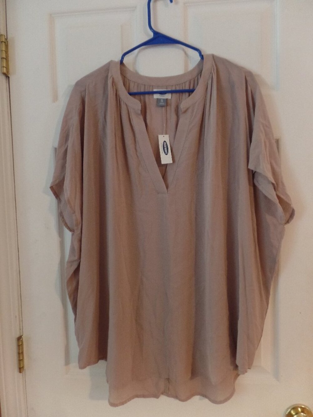 *NWT* Old Navy XL 16 18 Rosy Brown Tan V Neck Top Blouse Shell Layering Piece